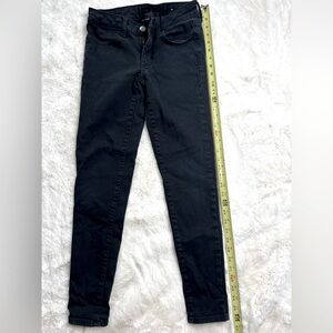 2 American Eagle jeans